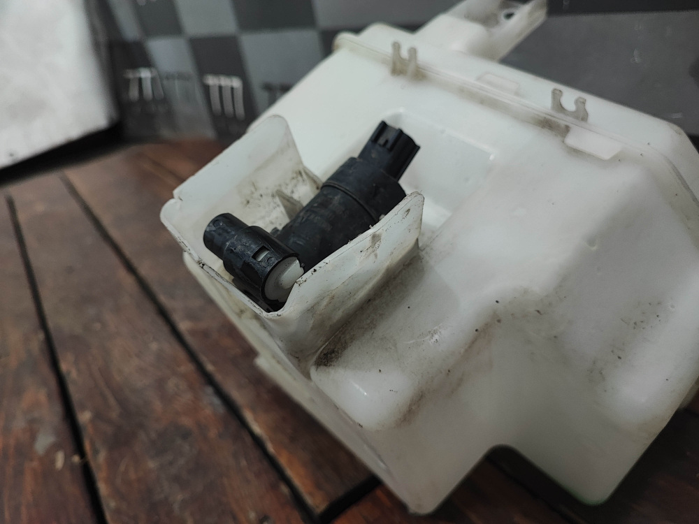 Бачок омывателя Haval Jolion 21-нв Б/У Оригинал 5207100XST10A