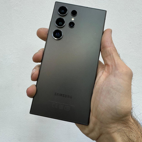 Samsung Galaxy s24 Ultra 12\256GB (полный комплект)