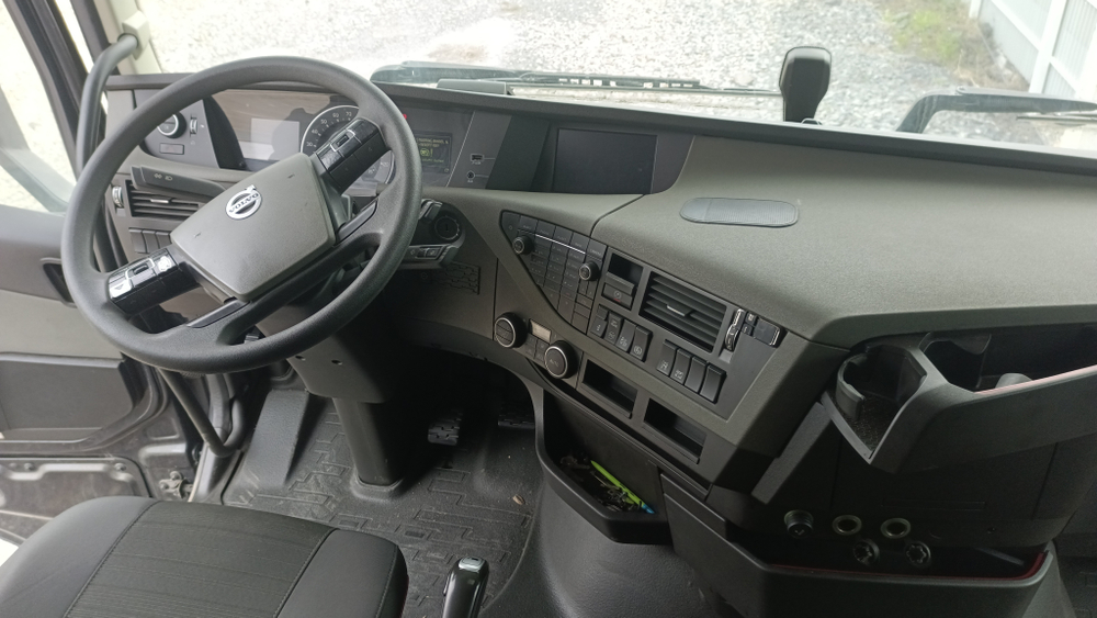Volvo FH 4x2 Седельный тягач FH-TRUCK (Дизельный, 12,8 л, 469 л.с., АТ)