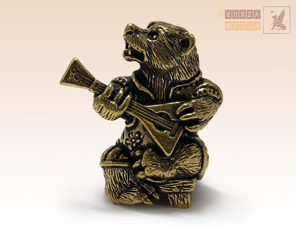 фигурка Медведь с балалайкой