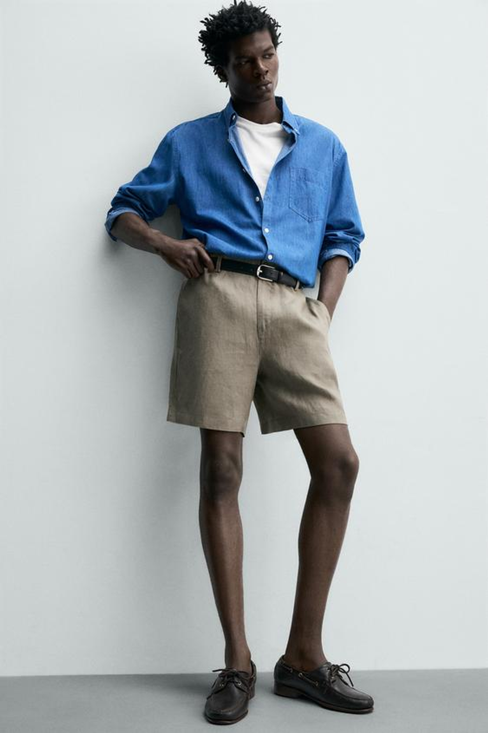 ZARA БЕРМУДЫ ИЗ 100% ЛЬНА КЛАССИЧЕСКОГО КРОЯ, СВЕТЛО-БЕЖЕВЫЙ