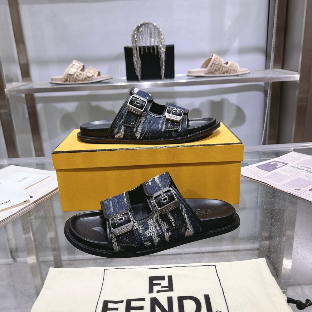 Fendi Feel Slides