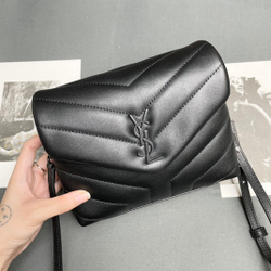 Saint Laurent Loulou 20 cm