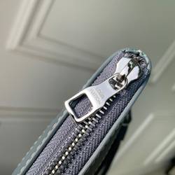 Louis Vuitton Pochette To-Go