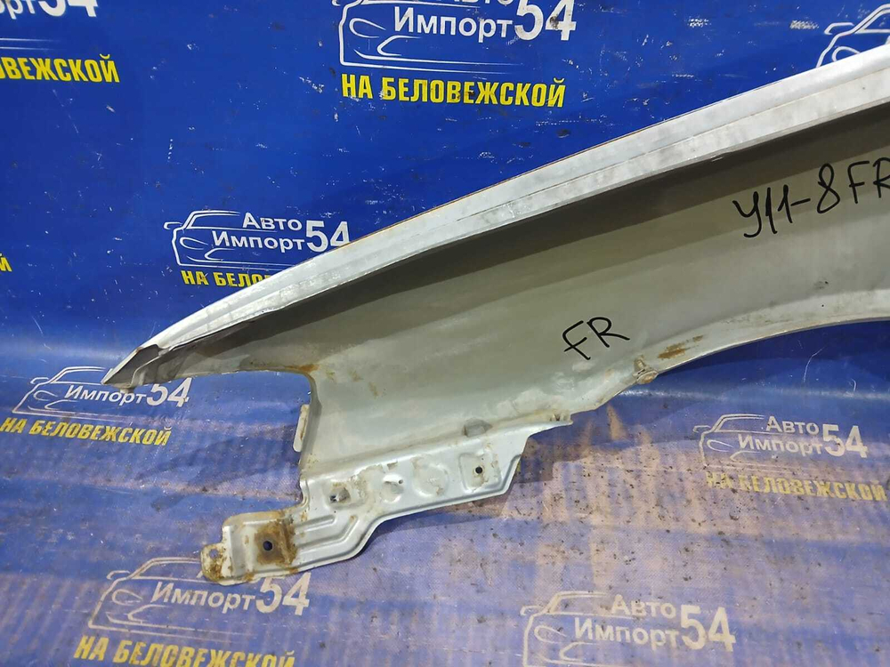 Крыло переднее правое NISSAN AD 2001