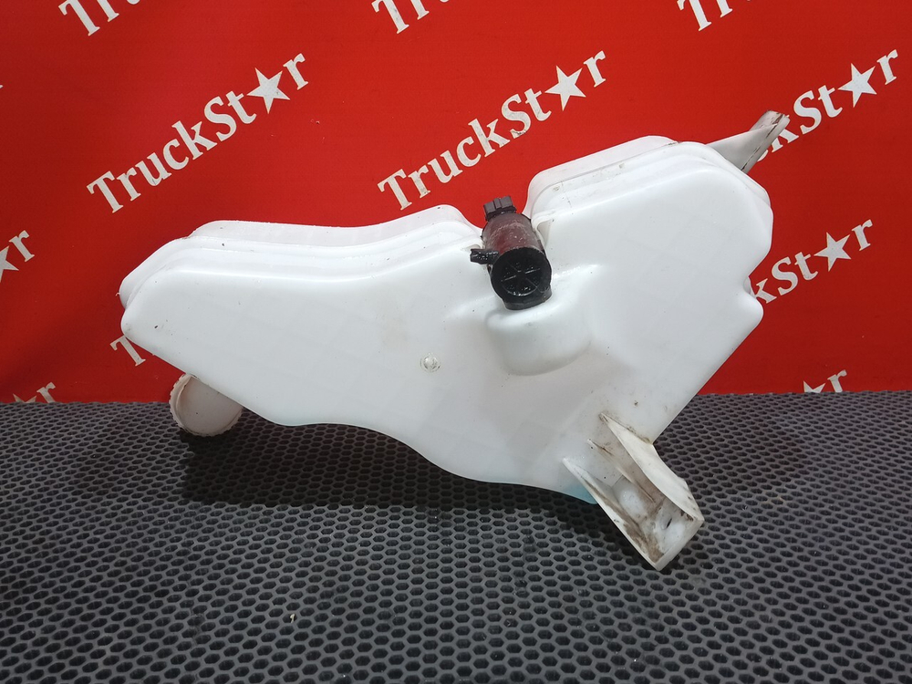 Бачок омывателя лобового стекла 2024г