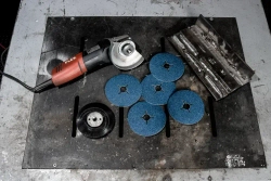 Фибровый шлифовальный круг по металлу DEBEVER 125 мм P36 (со шлицами), циркониевый корунд, 5 шт