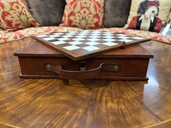 Набор для игры в шахматы и шашки