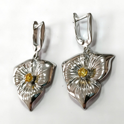 Ювелирные серьги из серебра 925 пробы,вставка фианиты