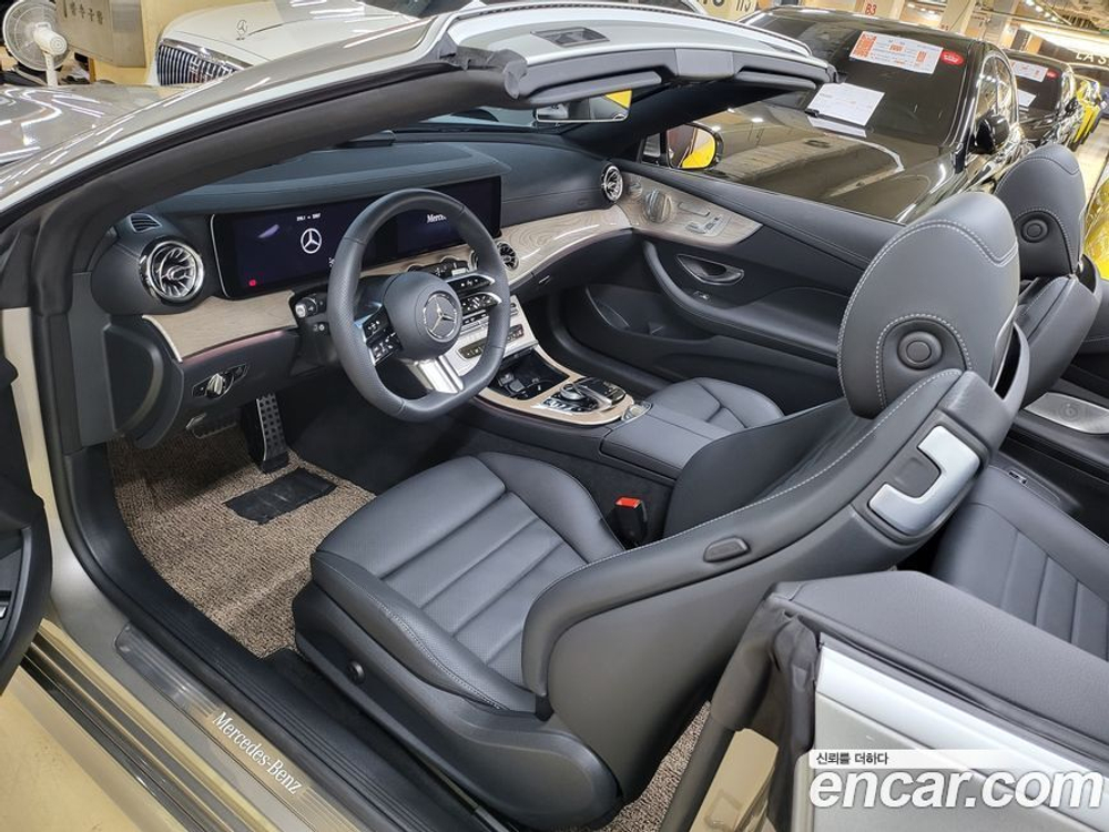 Mercedes-Benz E-Class W213 E450 4MATIC Cabriolet (01.2023)