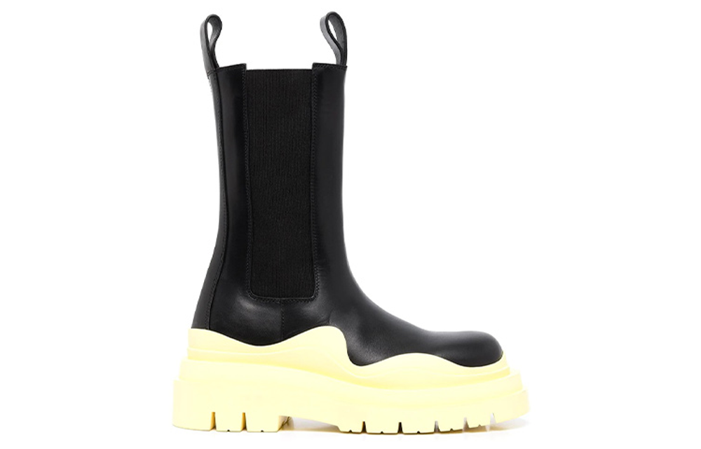 Bottega Veneta Tire Chelsea Boots