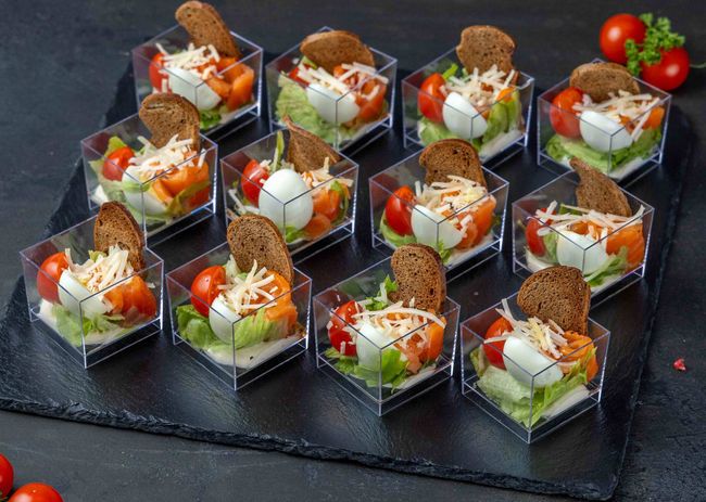 Веррин с салатом &quot;Цезарь&quot; с лососем, 12 шт.