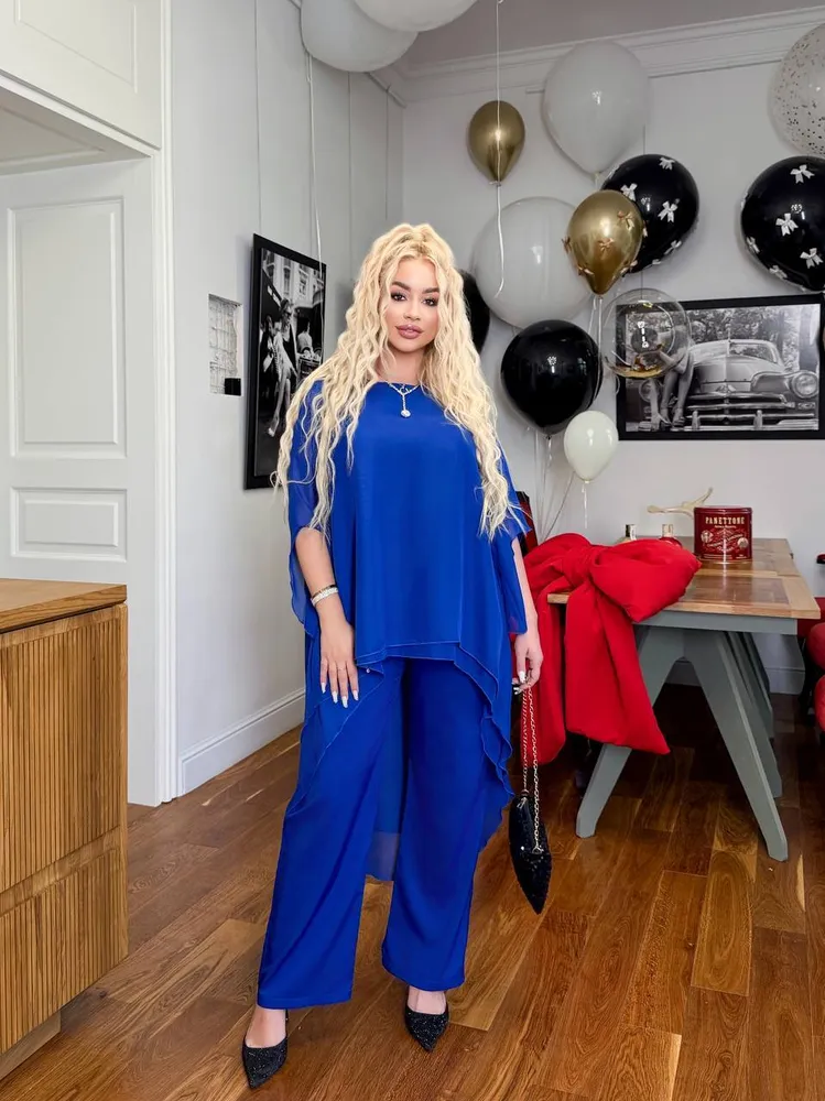 Костюм со шлейфом УК-052-3 Fabrika