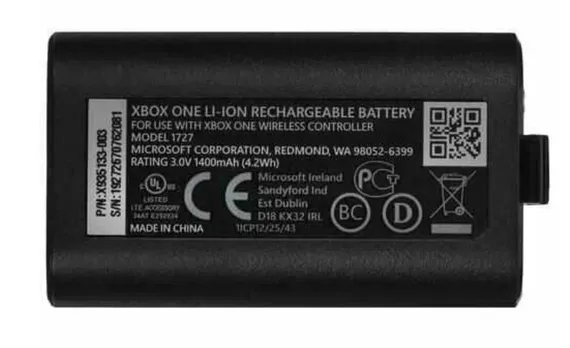 Портативный аккумулятор Microsoft Play &amp; Charge Kit, Black