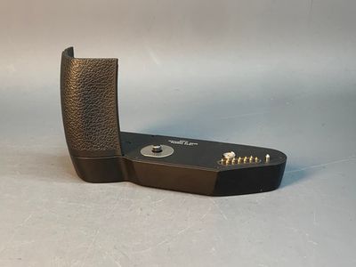 Leica Motor-Winder R8