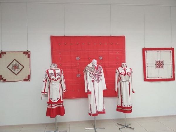 Выставка «Чувашская вышивка. Сохраняя традиции» завершила свою работу в Чувашском государственном художественном музее
