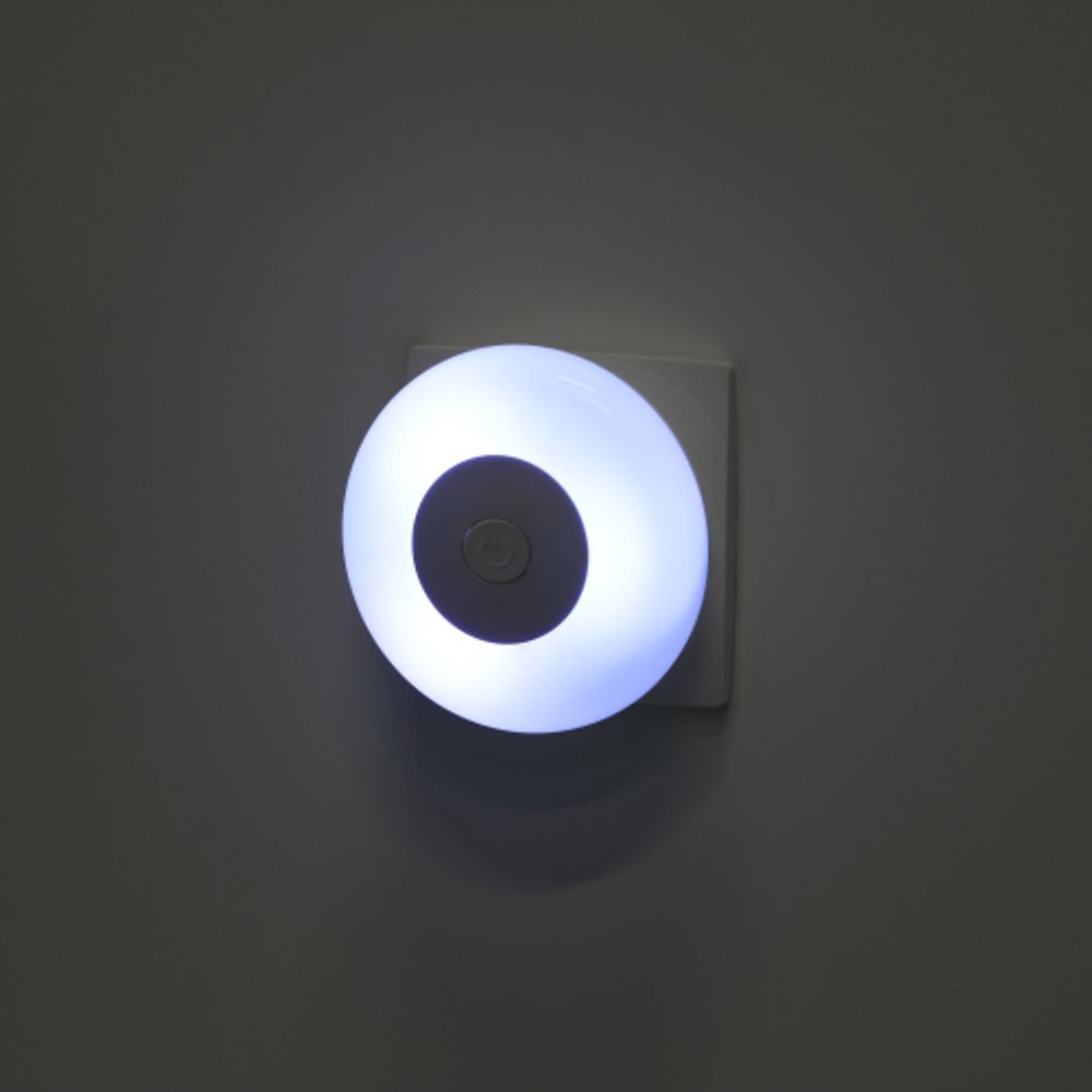 Ночник - светильник светодиодный ЭРА NN-632-SW-W в розетку с выключателем белый