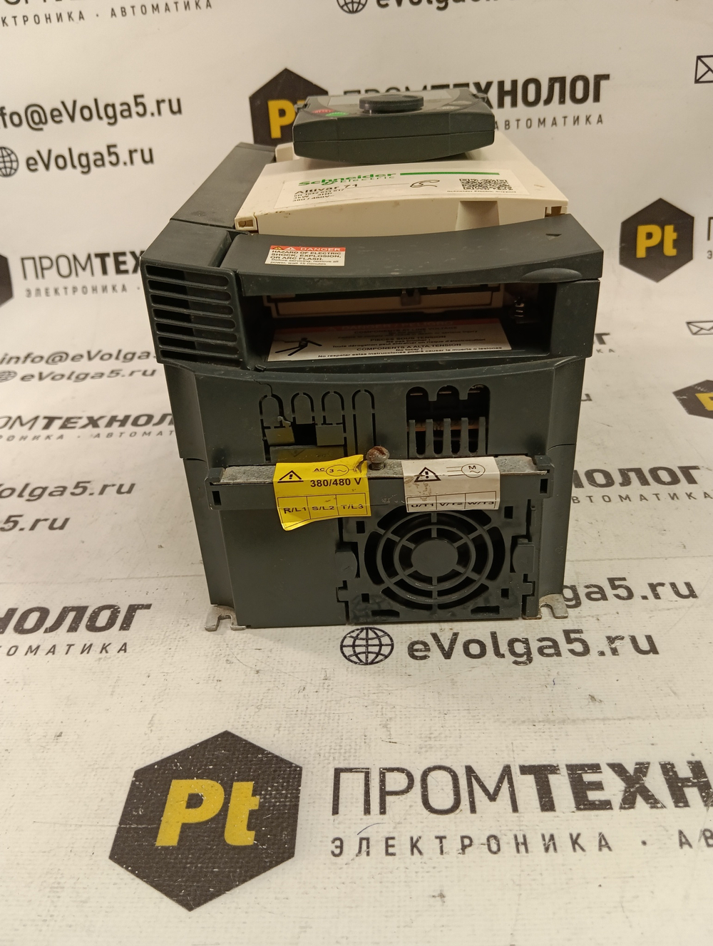 S.E. ATV71HU30N4 б/у