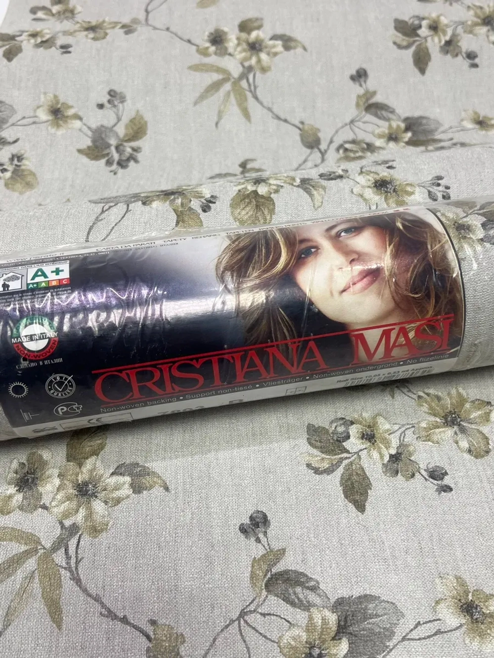 Обои флизелиновые P7803 Blooming Garden Италия