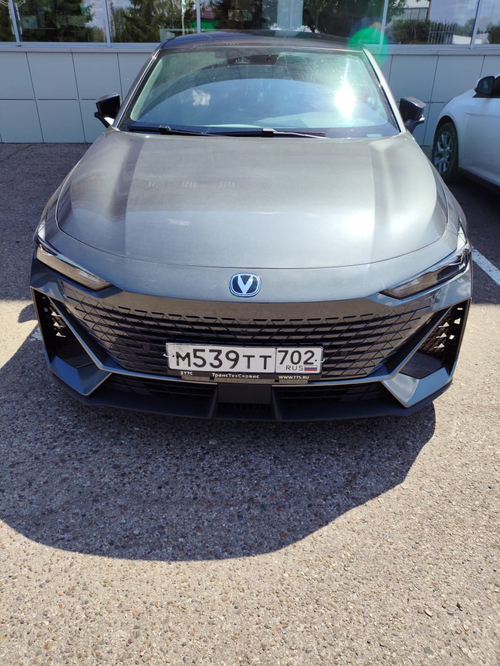 Changan UNI-V 1.5 AT DLX
