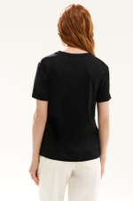 23510 Футболка женская (черный)