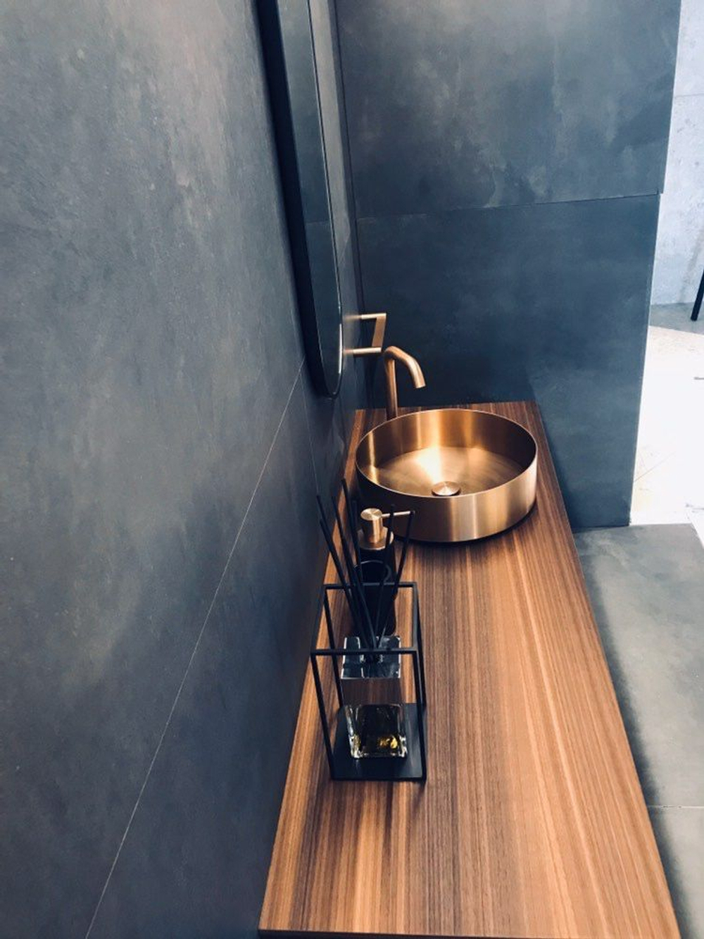 Стакан настольный Gessi 316, для зубных щёток, цвет Black/Brushed Brass PVD