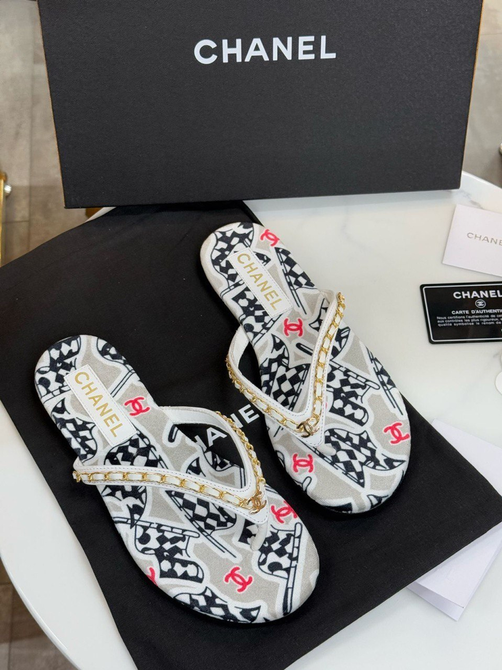 Шлепанцы CHANEL