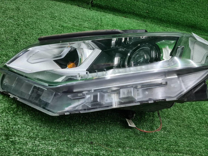 Фара левая Chevrolet Traverse 2 (2017-2021) LED