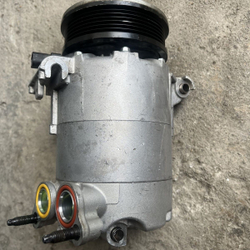 Компрессор кондиционера Land Rover Discovery 3/4, Range Rover Evoque, Freelander 2, Jaguar XF/XJ/XE