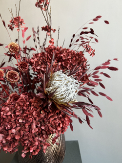 Композиция в кашпо Хасмантиум