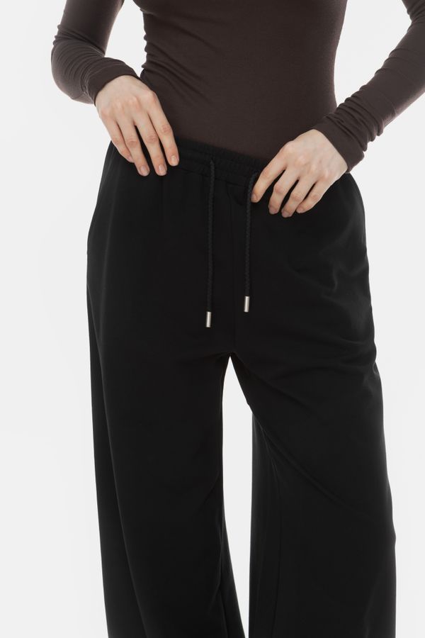 Трикотажные брюки