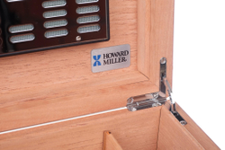 Хьюмидор Howard Miller Камфорное дерево на 40 сигар