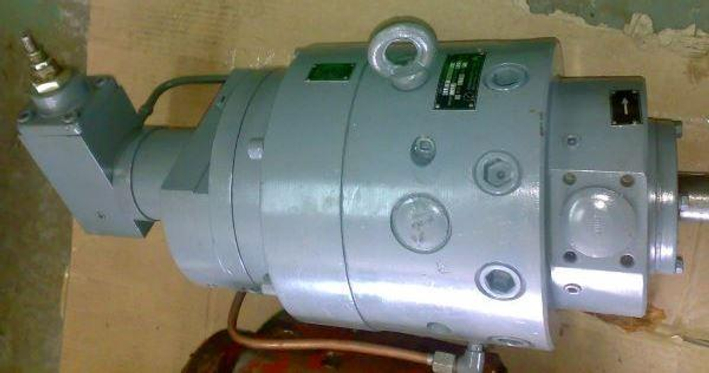 Насос аксиально-поршневой НАДФ 74М90/320 П