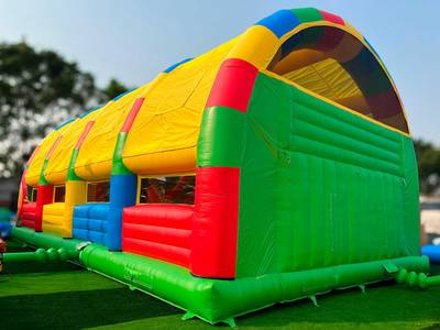 Коммерческий надувной батут «Страна Сафария» с крышей, 13*8*6 м