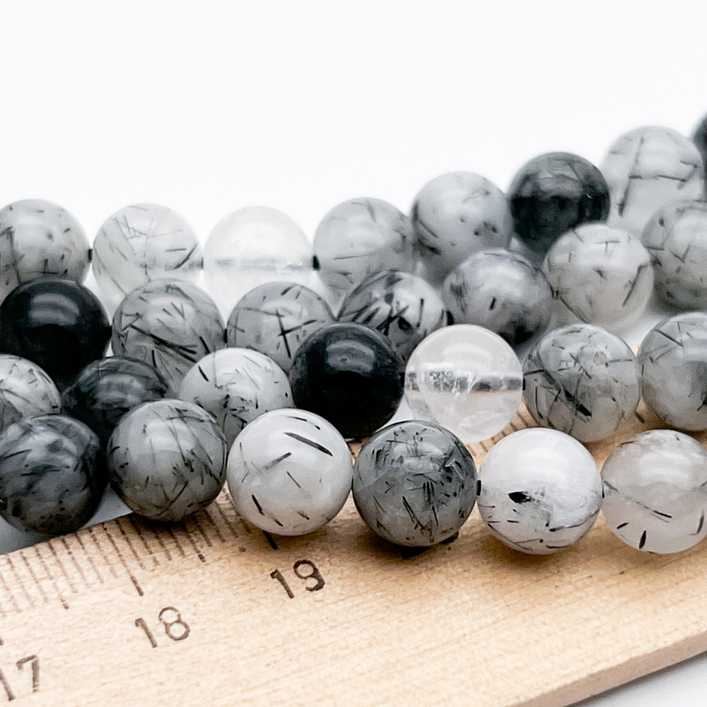 Кварц с шерлом, диаметр 8,4-8,6 мм, цена за 11 шт (1/4 нити)