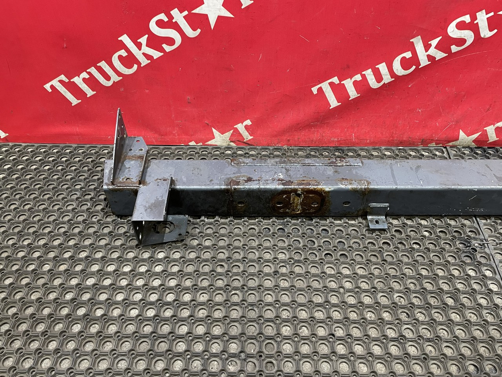 Усилитель переднего бампера 2018г.