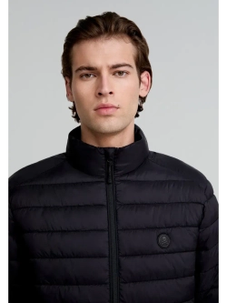 Куртка из нейлона