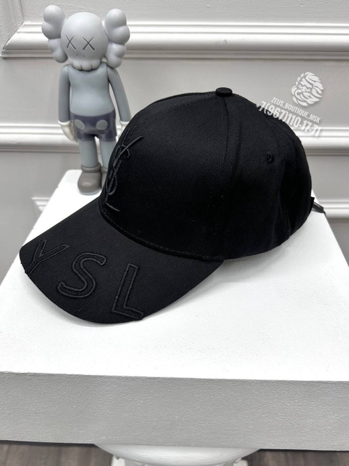 Бейсболка Yves Saint Laurent