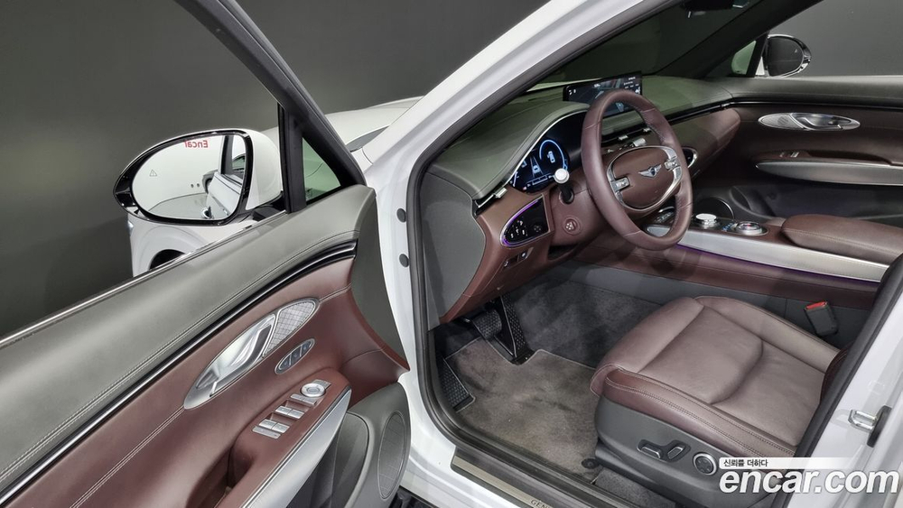 Genesis GV70 2.5T Бензин AWD (02.2021)