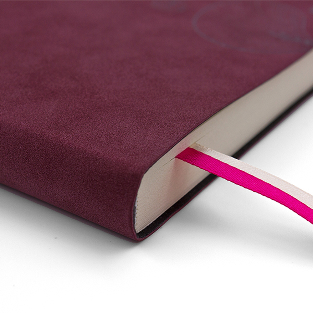 НОВИНКА! Бизнес-тетрадь А4 в клетку LEAVES, 128 листов, гибкая обложка из бархатистой экокожи нубук  (цвет винный) с тиснением рисунка красной матовой фольгой