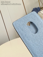 Louis Vuitton Porte Cartes Magnet