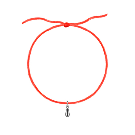 Амулет-браслет "Красная нить и капля серебра" на финансовое изобилие