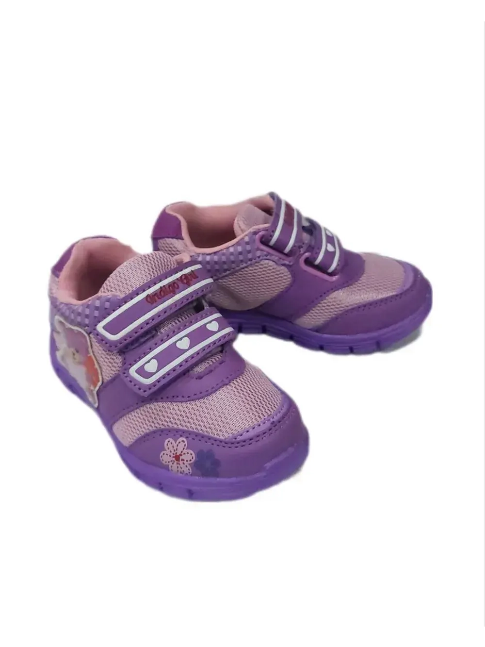 Кроссовки для девочки