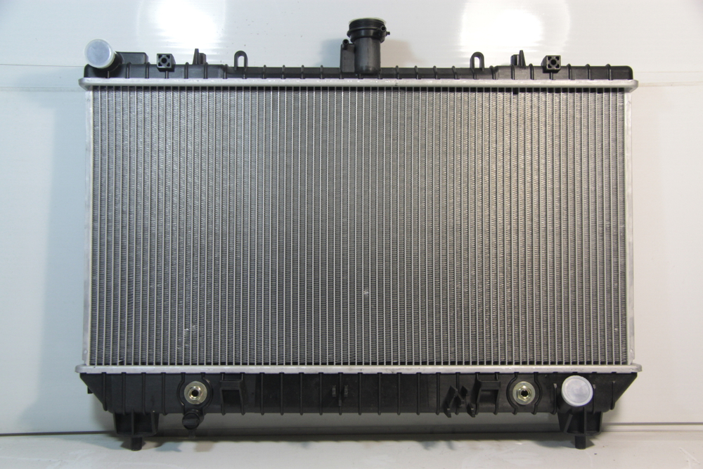 Радиатор охлаждения Chevrolet Camaro 5