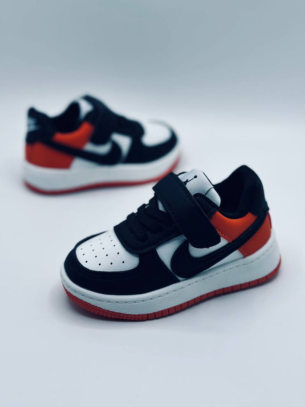 Кроссовки для мальчиков Nike Air Jordan Kids