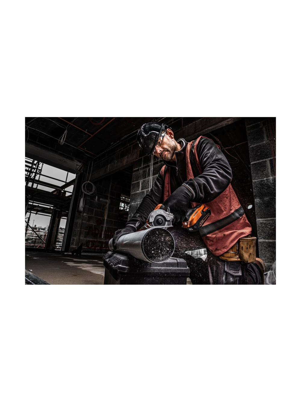 Бесщеточная аккумуляторная универсальная пила BMMS18SBL-0 AEG 4935472280