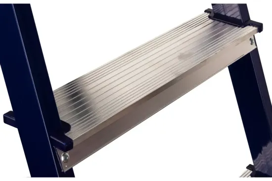 Лестница-стремянка "АЛЮМЕТ" 6-и ступенчатая стальная (М8406)