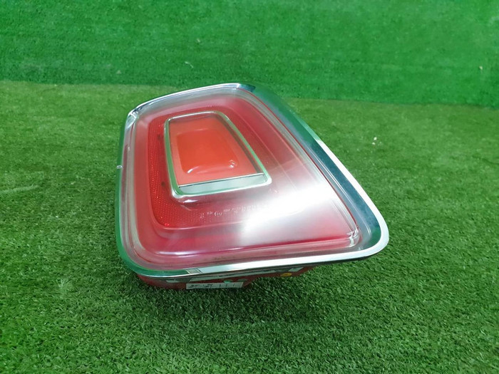 Фонарь левый Rolls-Royce Phantom 8 (2017-2022) LED