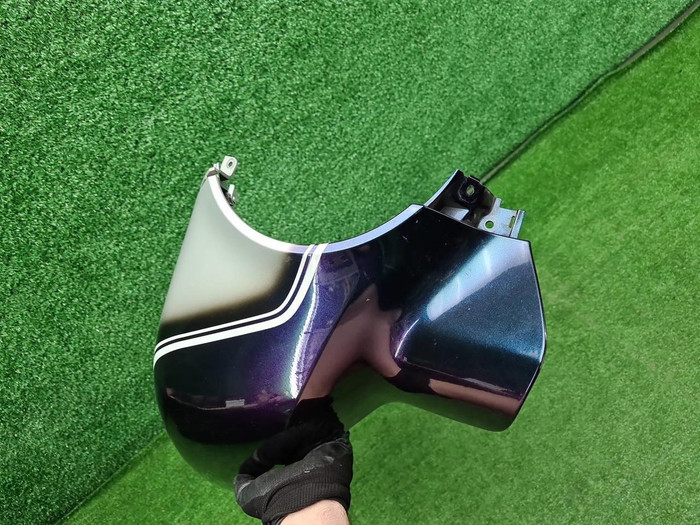 Накладка передняя правая BMW R18B (2021-н.в.)