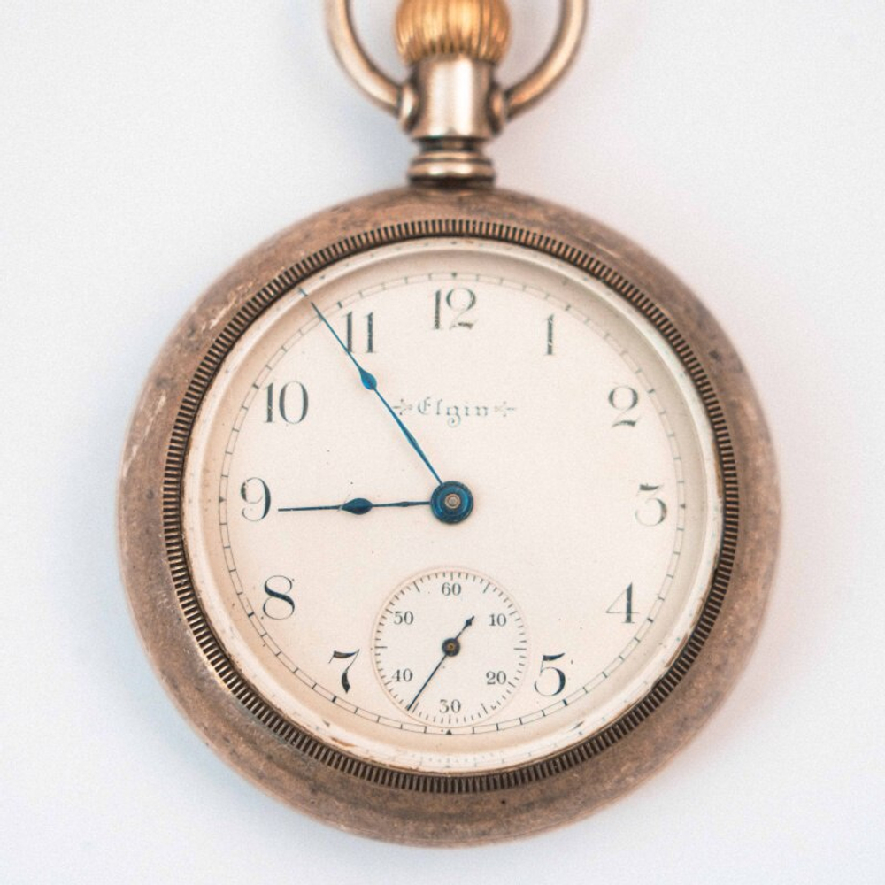 Антикварные карманные часы с золотым всадником — ELGIN NATIONAL WATCH COMPANY